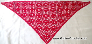 clover heart shawl, free crochet pattern, v-st, beginners pattern, easy, spring shawl, lace, triangular shawl