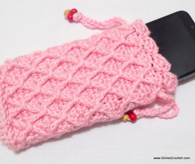 Free crochet pattern: Diamond Trellis Cellphone Pouch