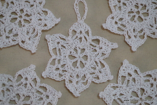 free crochet pattern, snowflakes, easy, thread crochet, for beginners, Christmas ornament