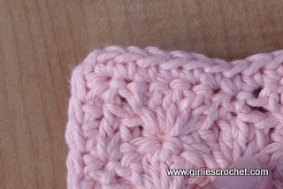 Create Your Own Handmade Crochet Shell Washcloth: A Charming Bathroom Essential