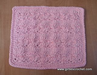 Create Your Own Handmade Crochet Shell Washcloth: A Charming Bathroom Essential